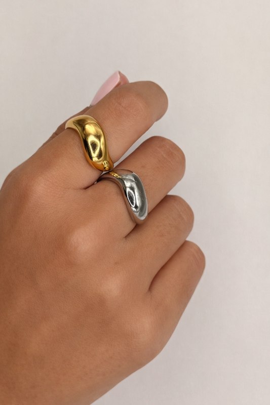 Aoibh Wave Ring