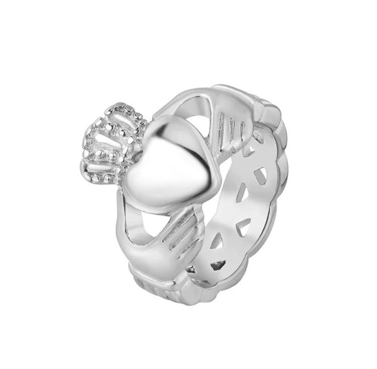 Chunky Claddagh Ring