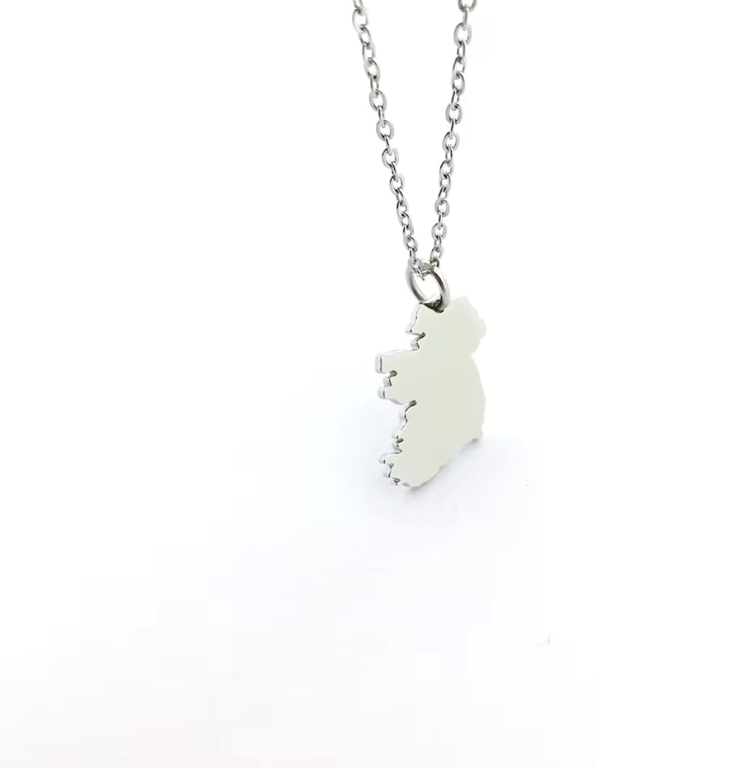 Éire Map Necklace