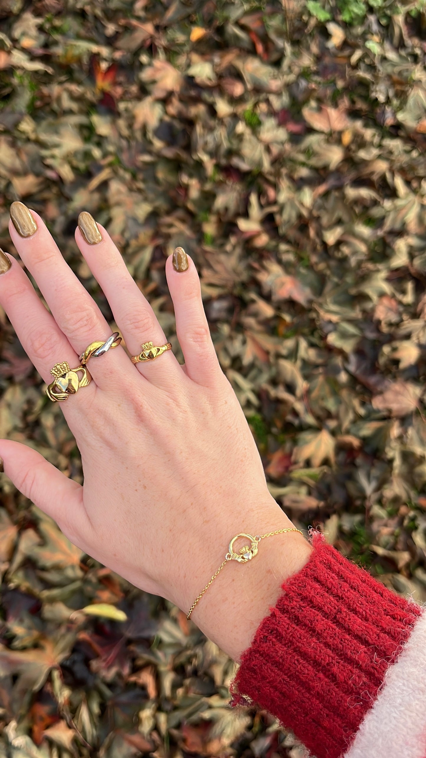 Classic Claddagh Ring