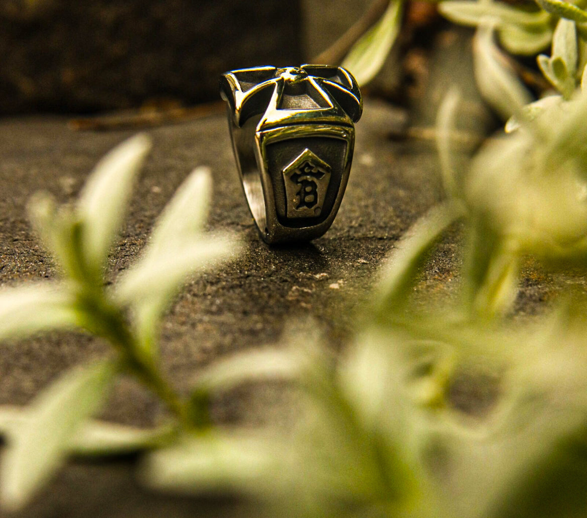 Men’s Cross Ring