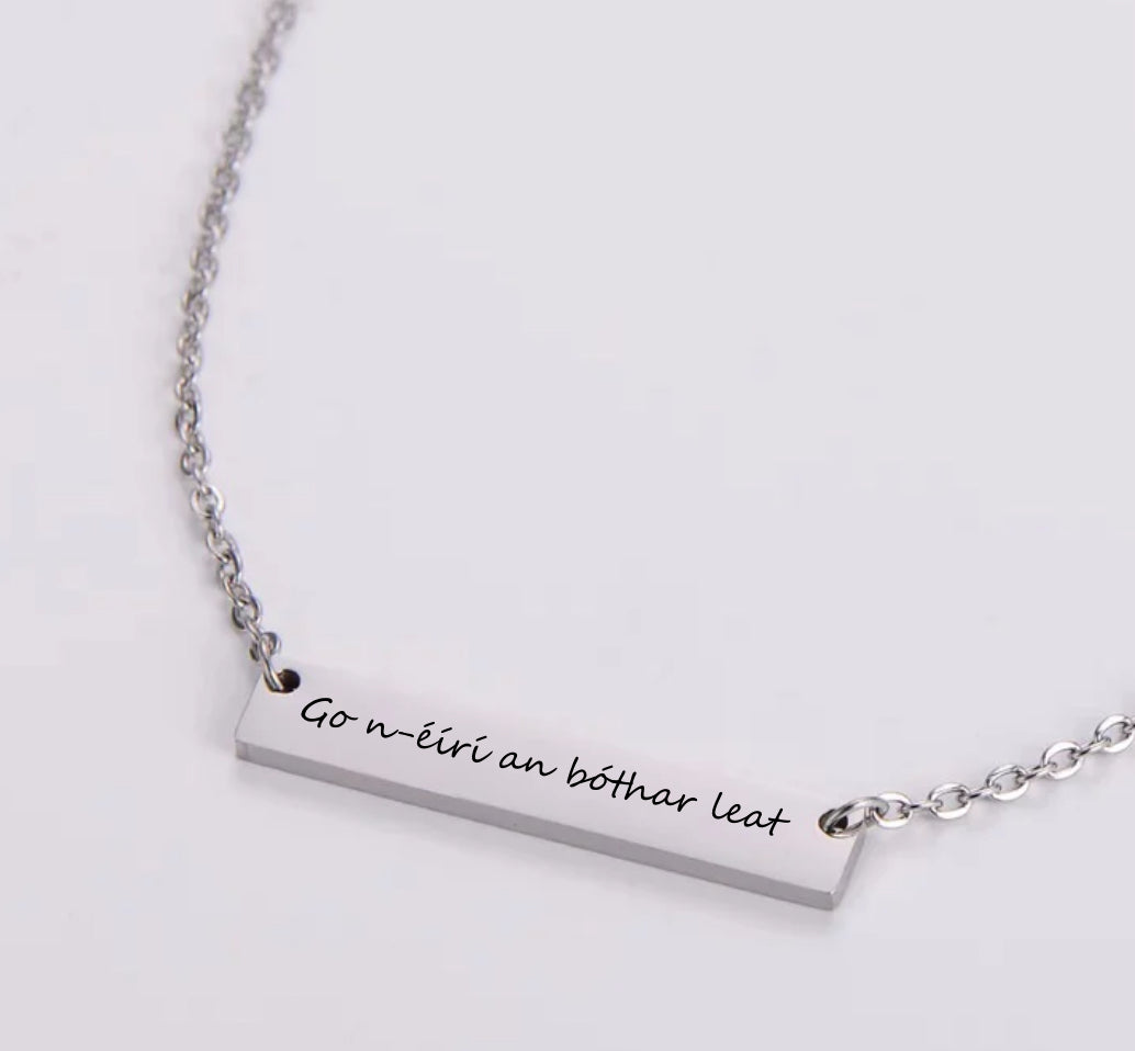 Go n-éírí an bóthar leat | Seanfhocial Necklace