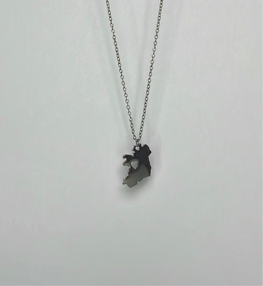 Out West | Éire Heart Map Necklace