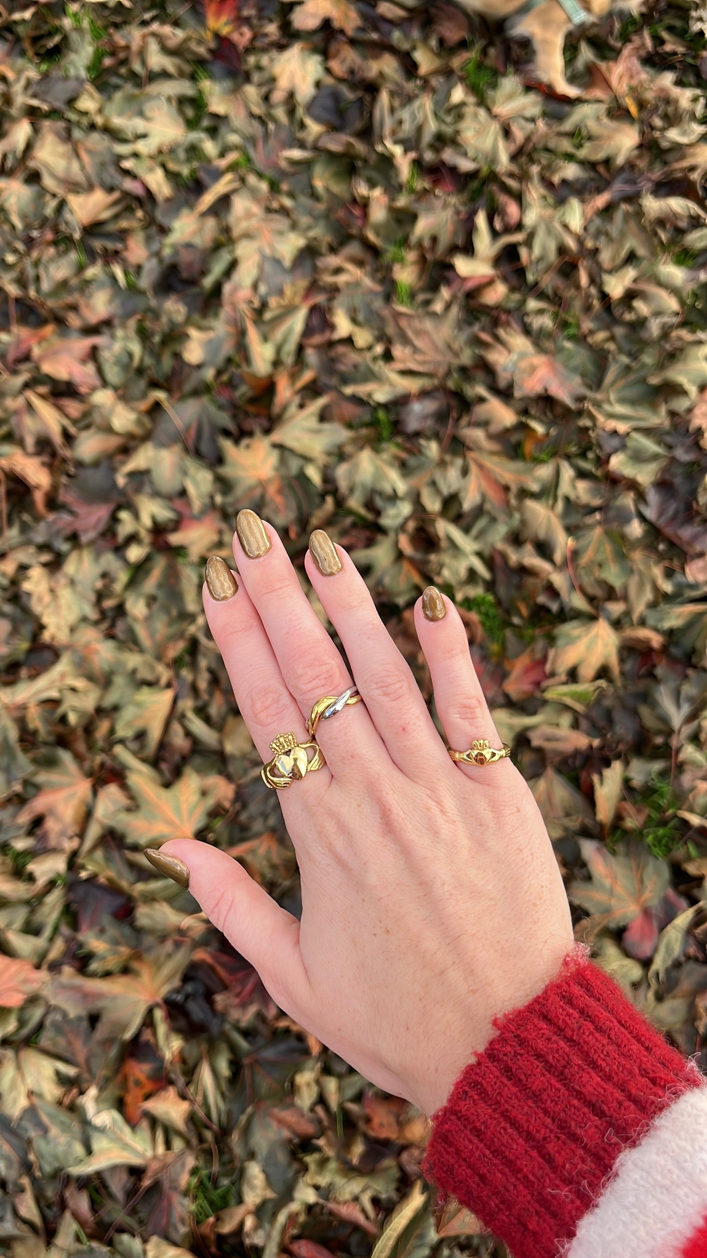 Classic Claddagh Ring